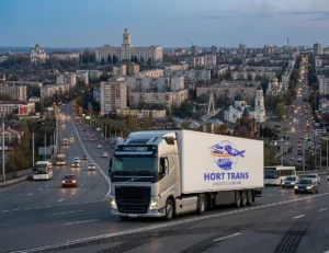 вантажні перевезення Житомир фура на трасі